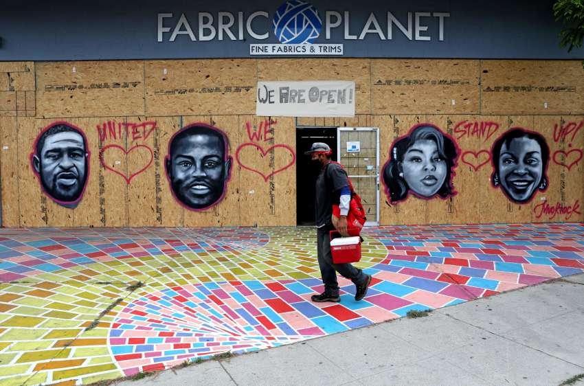 This mural honors Floyd, as well as other individuals who have brought forth protests and make the for the Black Lives Matter Movement.