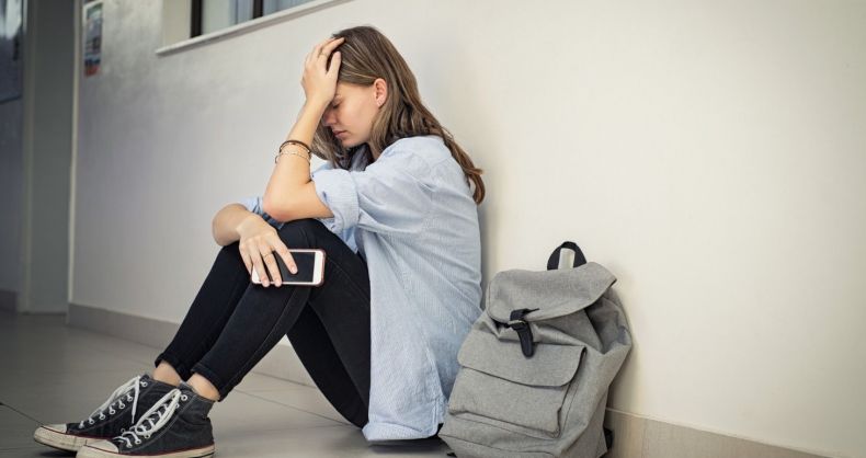 teen girl sad