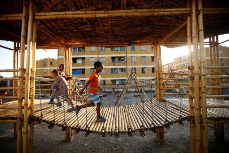 ARCHIVE PHOTO: Children play within the Balderas condominium in Ethiopia's capital Addis Ababa, October 18, 2016. | REUTERS/Tiksa Negeri ARCHIVE PHOTO: Children play within the Balderas condominium in Ethiopia's capital Addis Ababa, October 18, 2016. | REUTERS/Tiksa Negeri